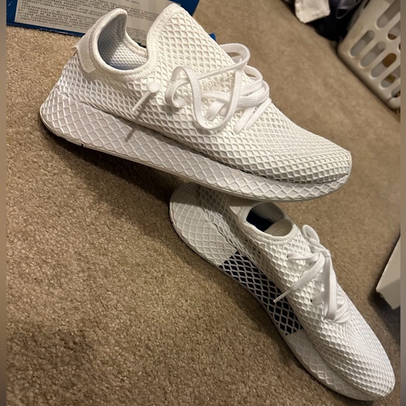 deerupt white